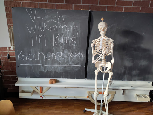In der Knochenschlosserei